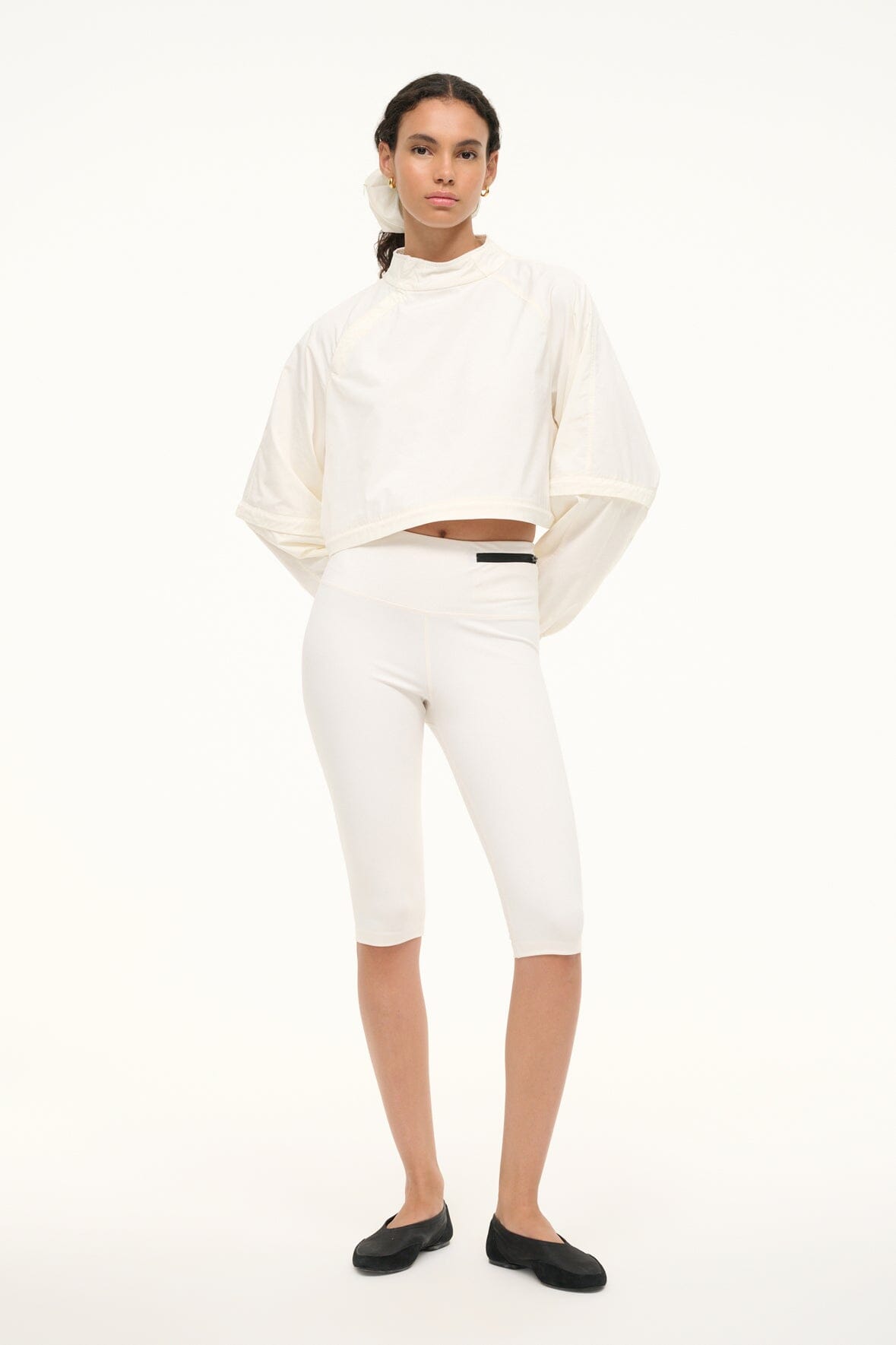 Stretchy Shapewear Capri with Waistband Zipper | Tread Ivory