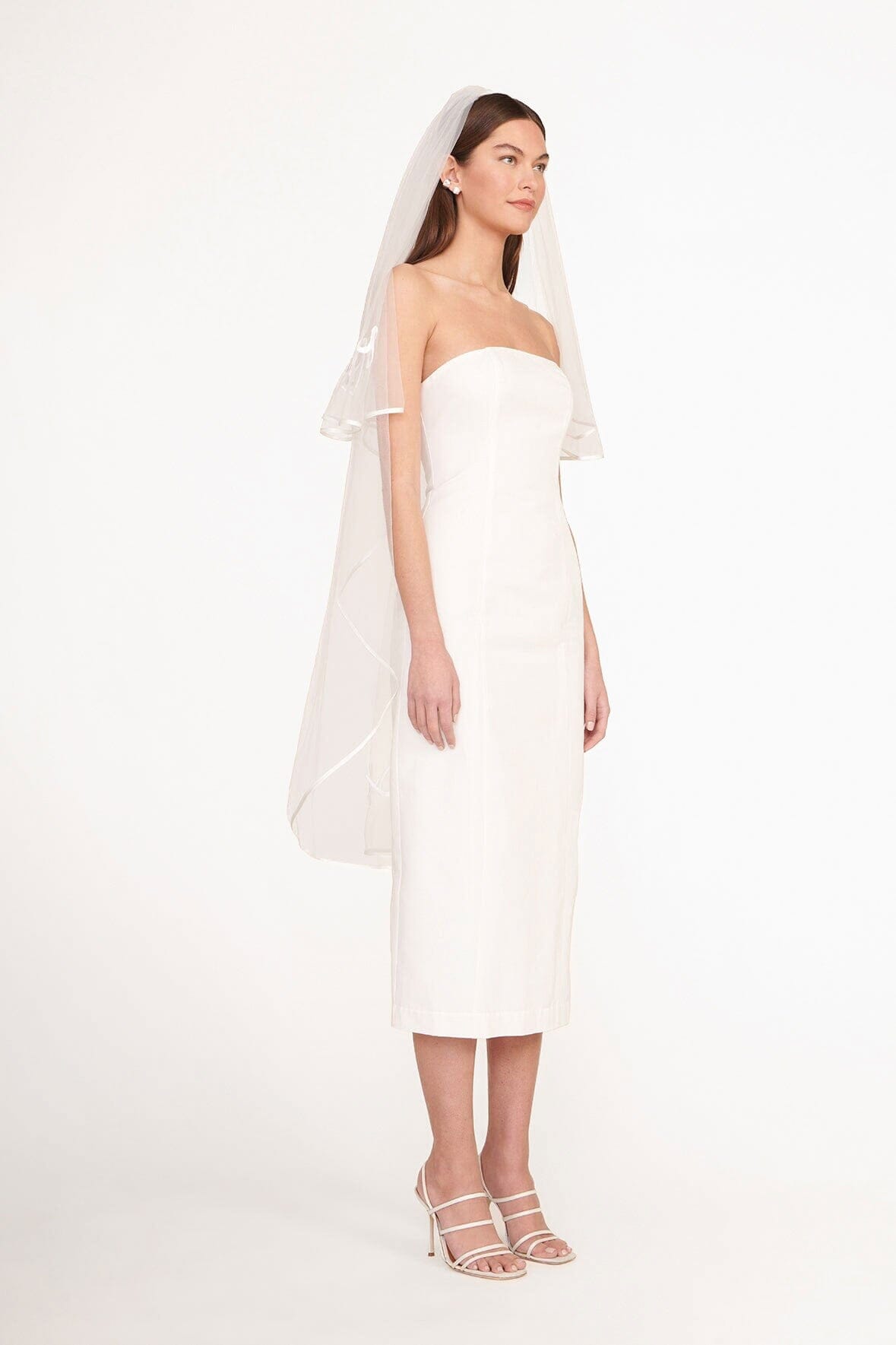 Custom Embroidered Wedding Veil with Initials & Heart | Mid-Length Tulle Blusher