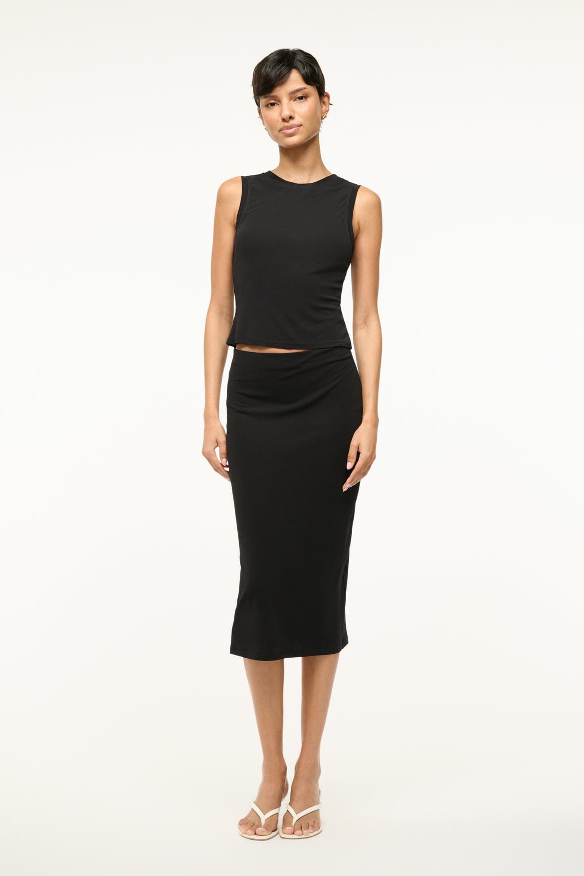 Sleeveless Fitted Crew Neck Tank Top | DAVI Black Jersey