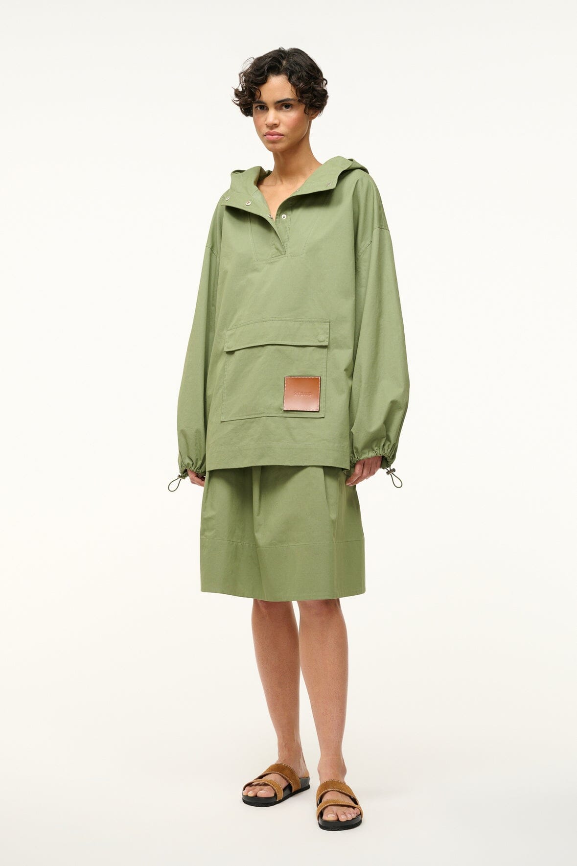 Oversized Chino Anorak with Hood & Leather Patch | Deck Moss