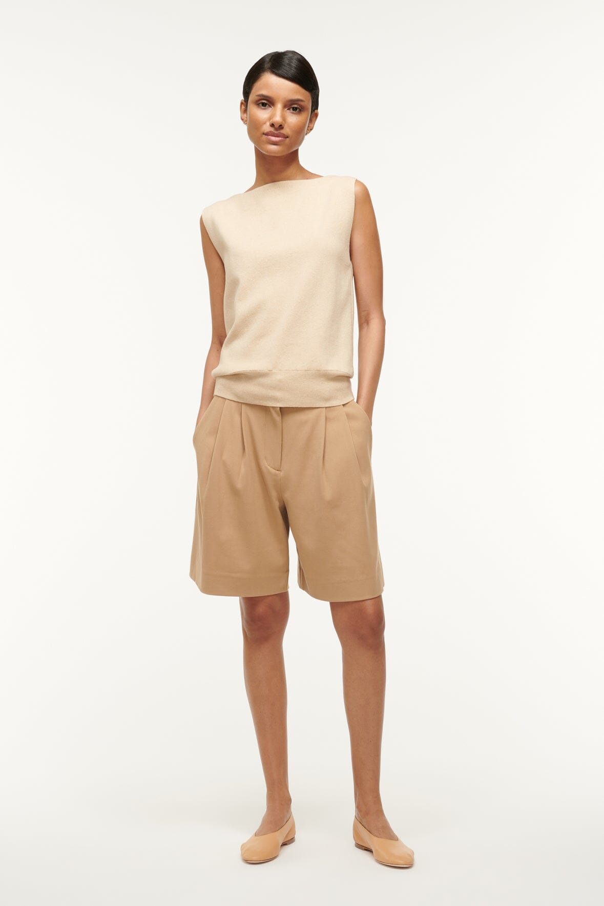 High-Waisted Pleated Shorts for Women | Long Luisa Camel